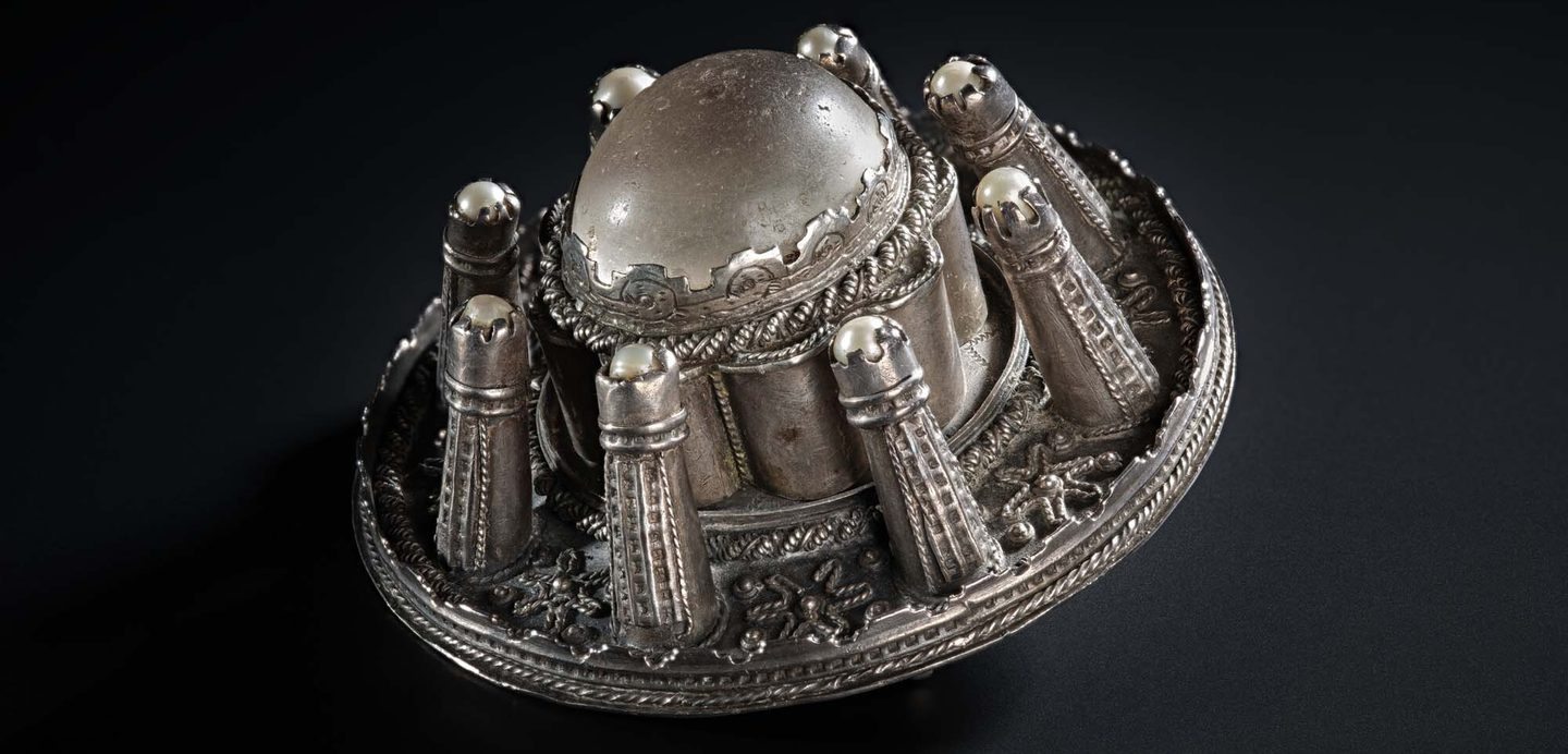 The Brooch of Lorn, a silver turreted brooch with a large rock crystal